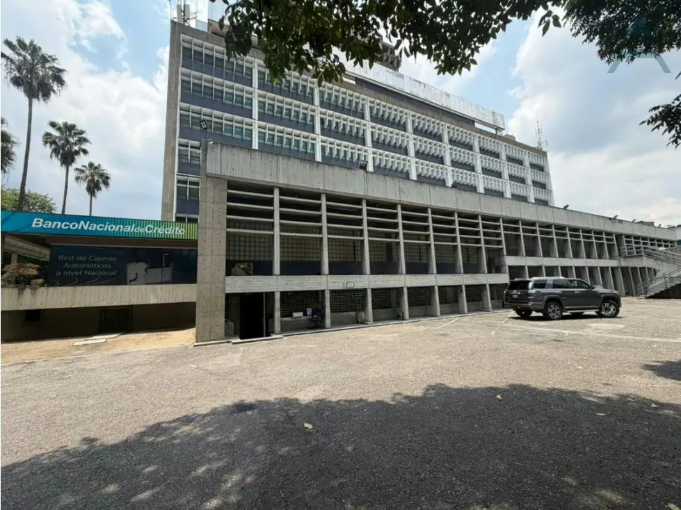 Se Vende/Alquila Edificio 17500m² San Bernardino - 3