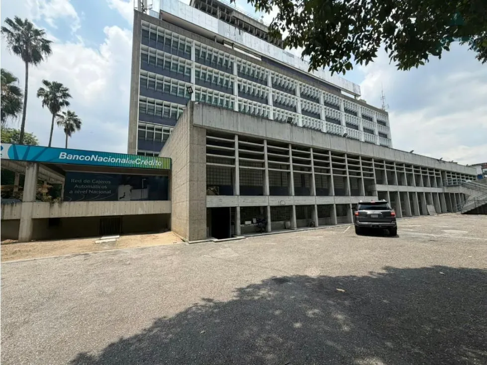 Se Vende/Alquila Edificio 17500m² San Bernardino - 5