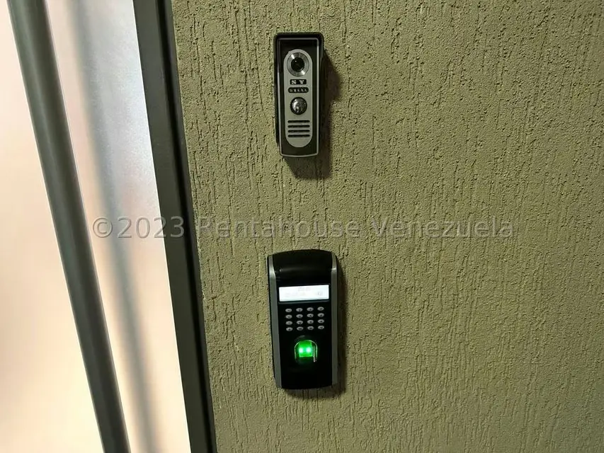 Local Comercial en Venta en Macaracuay, Distrito Metropolitano - 11