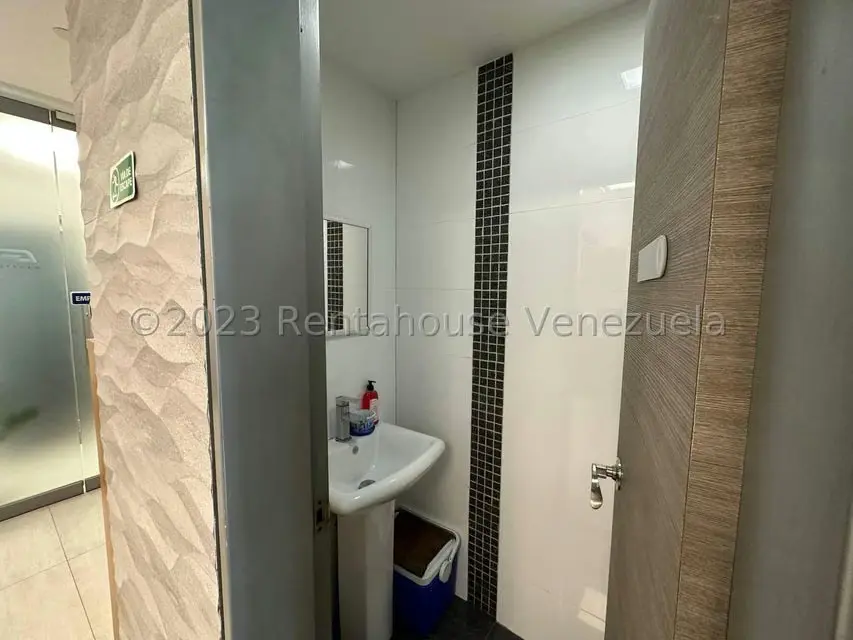 Local Comercial en Venta en Macaracuay, Distrito Metropolitano - 20
