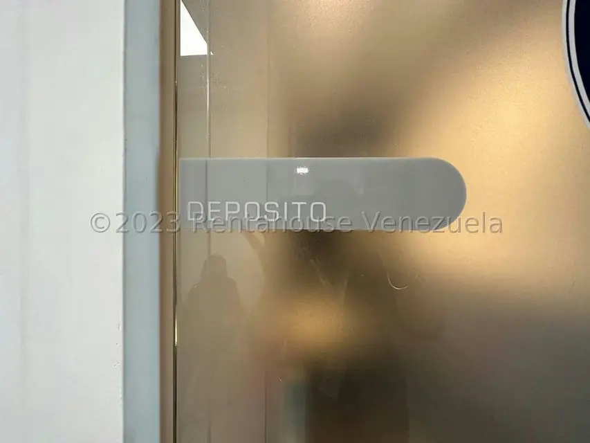Local Comercial en Venta en Macaracuay, Distrito Metropolitano - 29