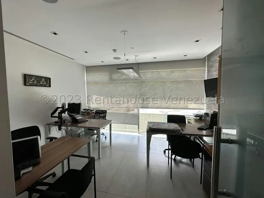 Local Comercial en Venta en Macaracuay, Distrito Metropolitano - 35