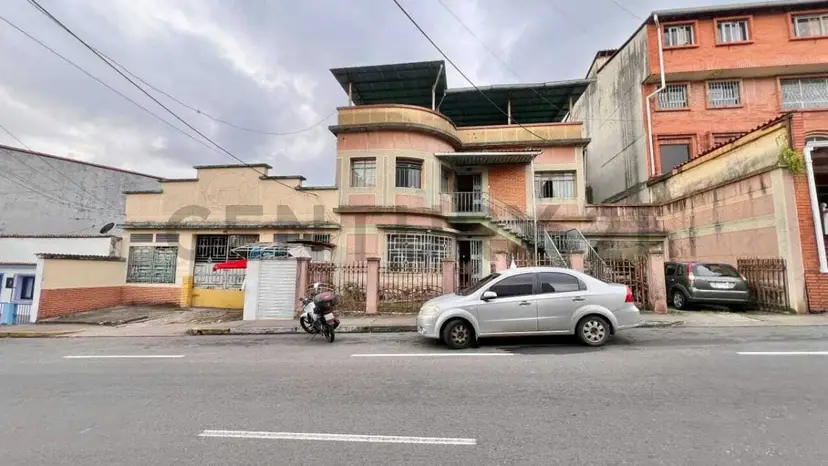 Venta casa multiproposito en barrio obrero