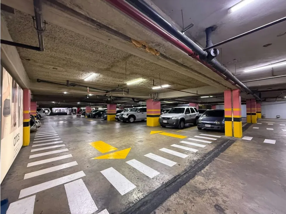 Se vende/alquila Local 90m² Altamira - 2