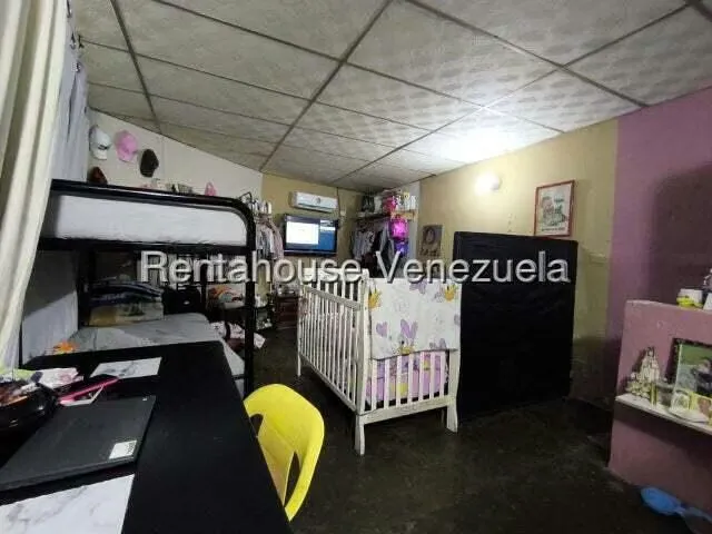 Casa (Duplex) en Venta en El Cañaveral, Carabobo - 4