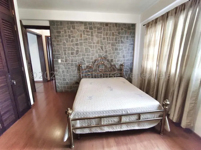 Casa (Multipes Niveles) en Venta en Los Naranjos del Cafetal, Distrito Metropolitano - 21