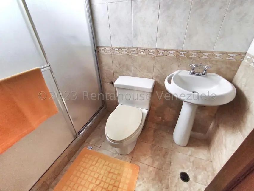 Casa (Multipes Niveles) en Venta en Los Naranjos del Cafetal, Distrito Metropolitano - 22
