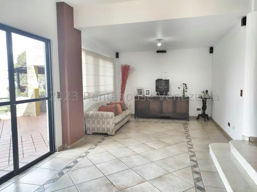Casa (Multipes Niveles) en Venta en Los Naranjos del Cafetal, Distrito Metropolitano - 24