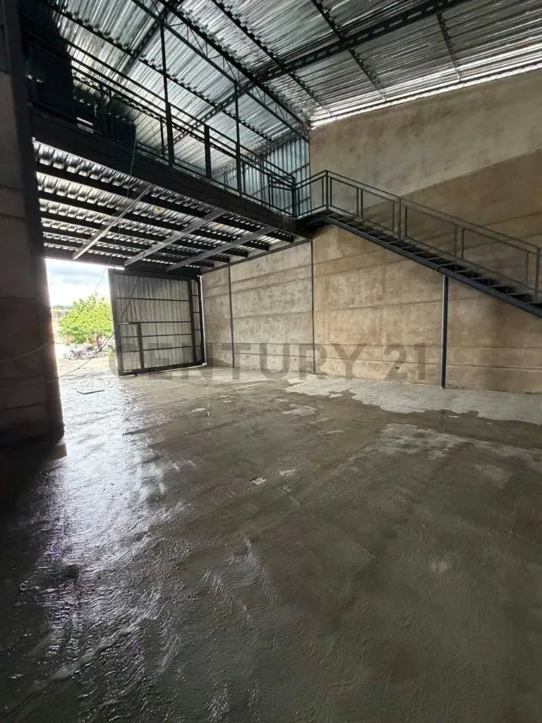 Galpón 200m2 Remodelado en La Yaguara - Listo para Ocupar - 14