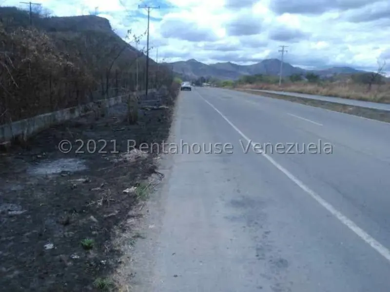 Terreno (Comercial) en Venta en Hacienda Barrancon, Aragua - 4