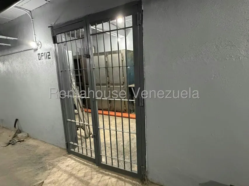 Galpon - Deposito en Alquiler en Los Palos Grandes, Distrito Metropolitano - 28