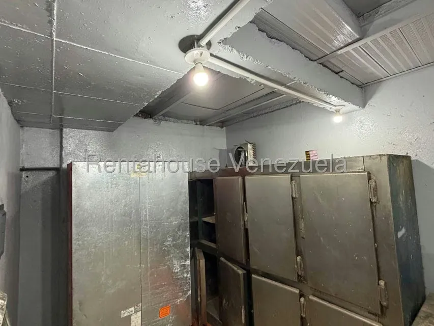Galpon - Deposito en Alquiler en Los Palos Grandes, Distrito Metropolitano - 32