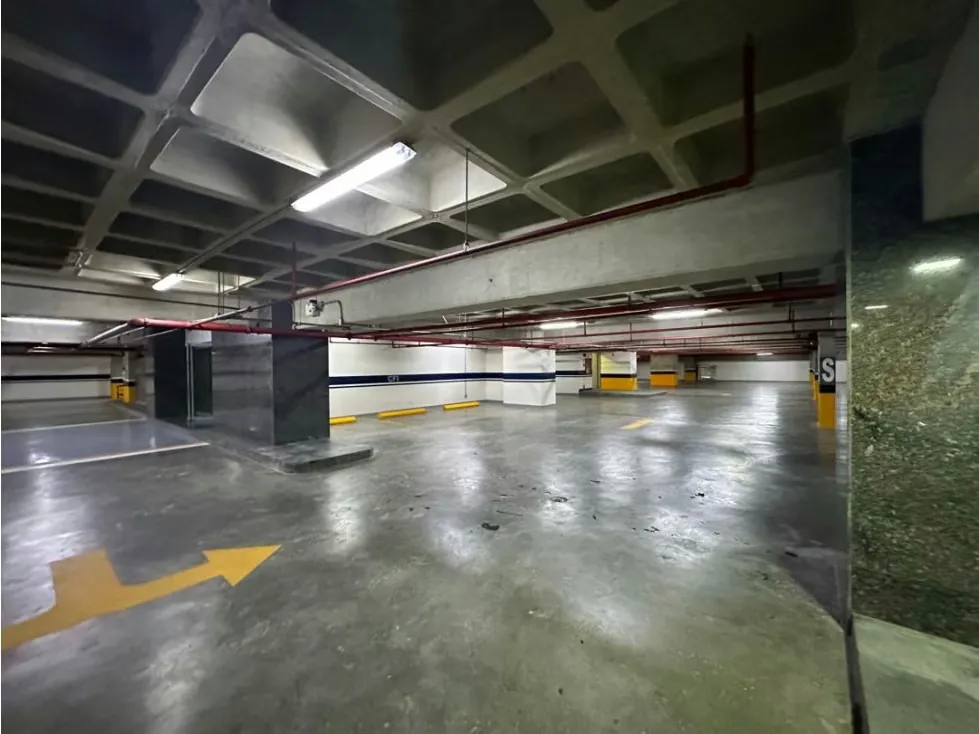 Vendo/alquilo oficina 750m2 Las Mercedes 9523 - 6