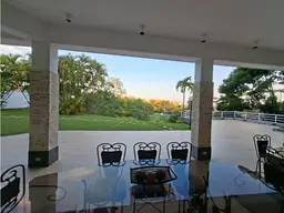 View 32