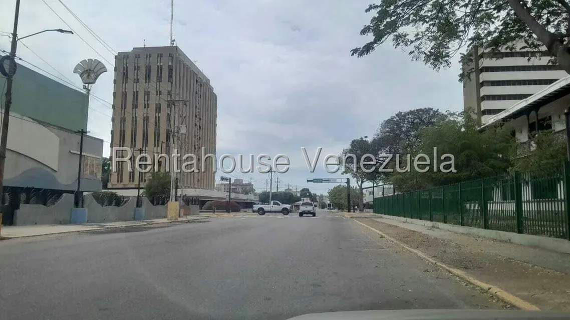 Oficina en Alquiler en 5 de Julio, Zulia - 37