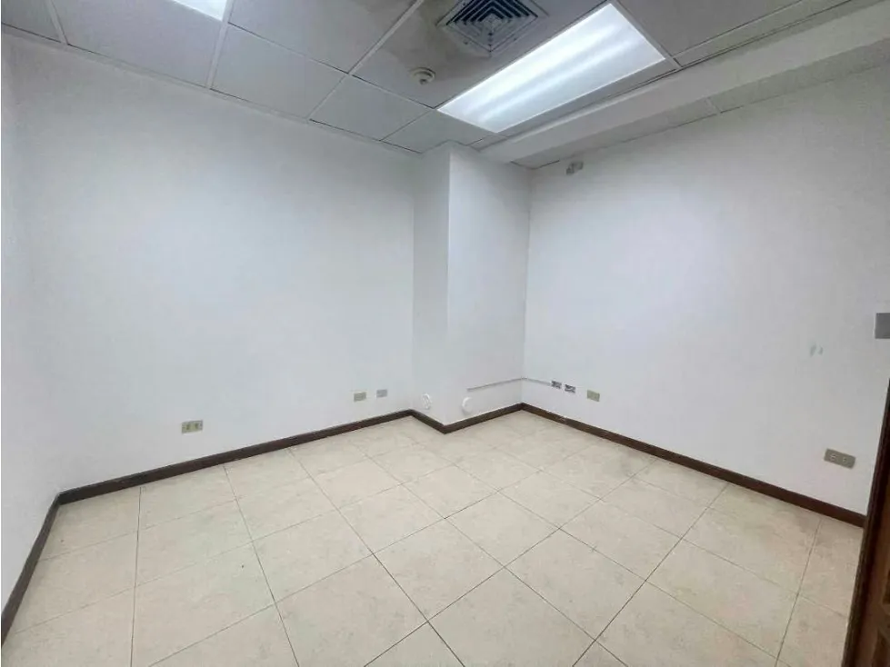 Alquiler de local en El Paraiso, 93M2 - 5