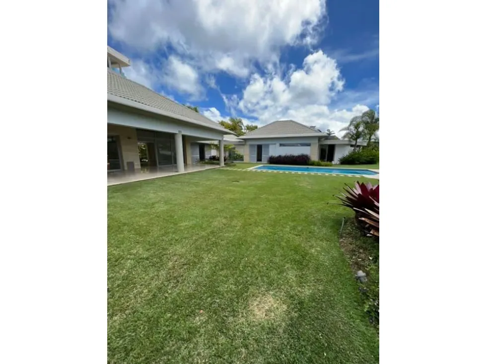 Se vende casa 750m2 La Lagunita 9183