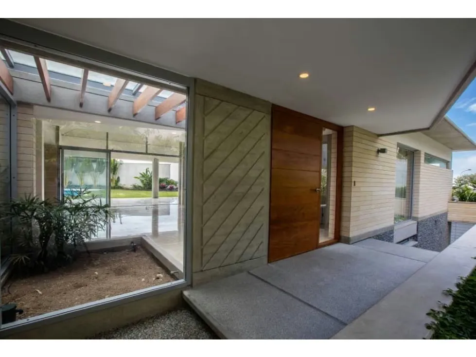 Se vende casa 750m2 La Lagunita 9183 - 29