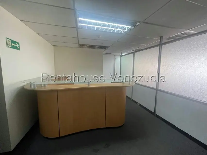 Oficina en Alquiler en El Rosal, Distrito Metropolitano - 4