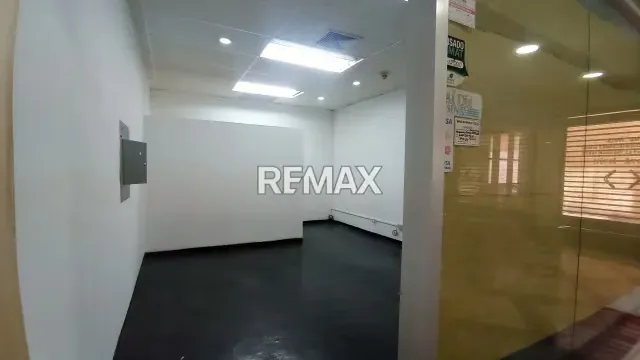 ALQUILER DE LOCAL COMERCIAL EN C.C. MANZANARES PLAZA | EXCELENTE VISIBILIDAD Y TRÁNSITO - 7