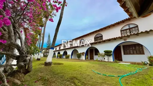 TOWNHOUSE SIN AMOBLAR EN EL YAQUE, A 1 MINUTO DE LA PLAYA, LISTO PARA DISEÑARLO A TU GUSTO - 11