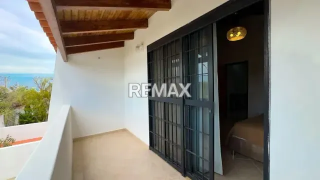TOWNHOUSE SIN AMOBLAR EN EL YAQUE, A 1 MINUTO DE LA PLAYA, LISTO PARA DISEÑARLO A TU GUSTO - 5