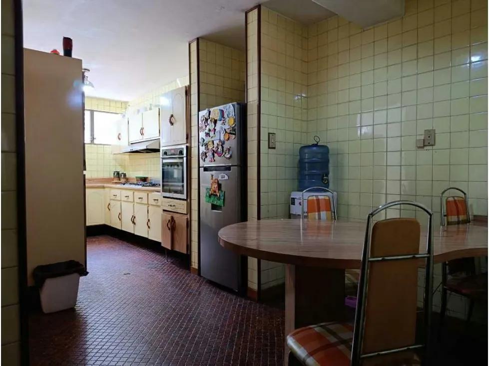 Vendo casa calle cerrada 320m2 Montalbán 6766 - 15