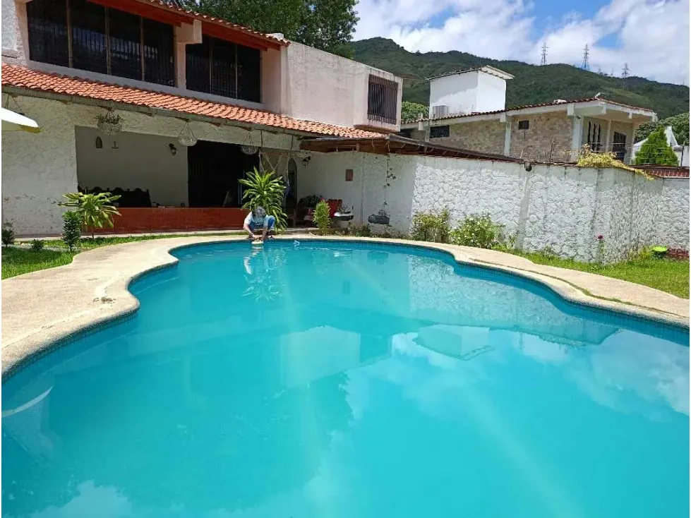 Vendo casa calle cerrada 320m2 Montalbán 6766 - 3