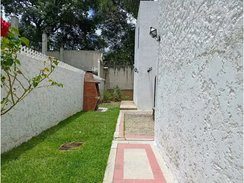 Vendo casa calle cerrada 320m2 Montalbán 6766 - 4