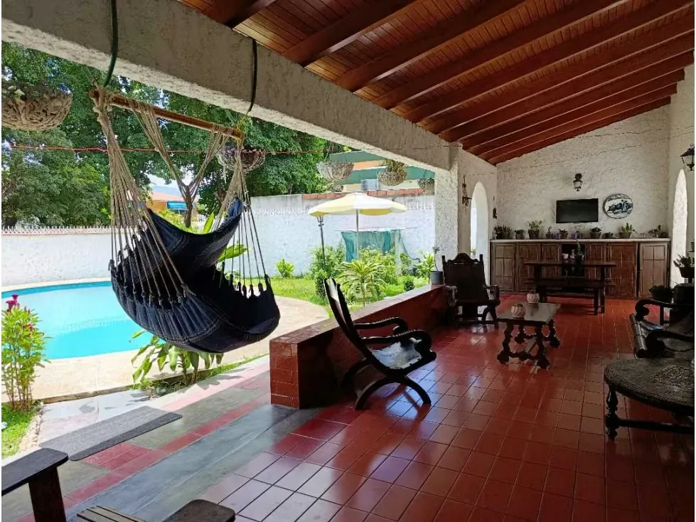 Vendo casa calle cerrada 320m2 Montalbán 6766 - 6