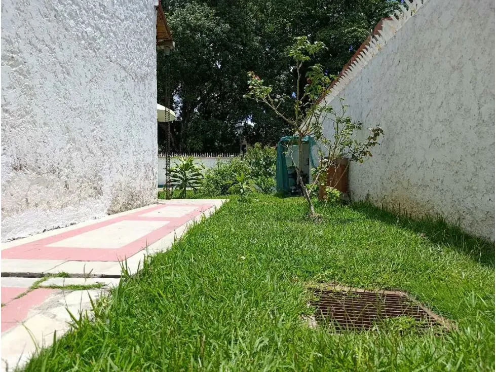 Vendo casa calle cerrada 320m2 Montalbán 6766 - 8