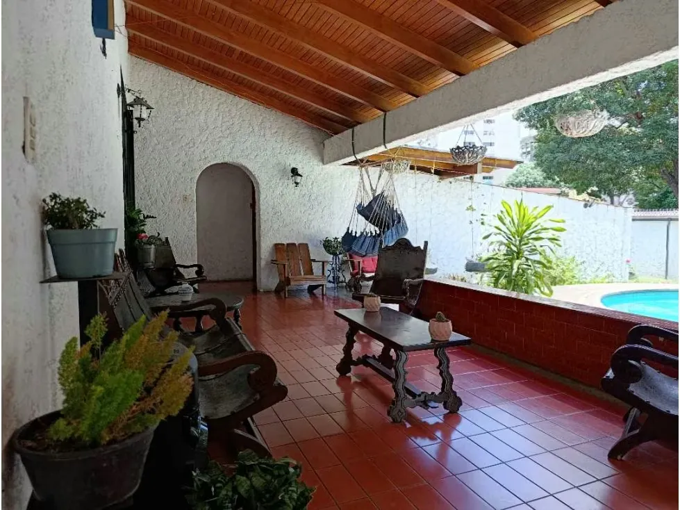 Vendo casa calle cerrada 320m2 Montalbán 6766 - 9