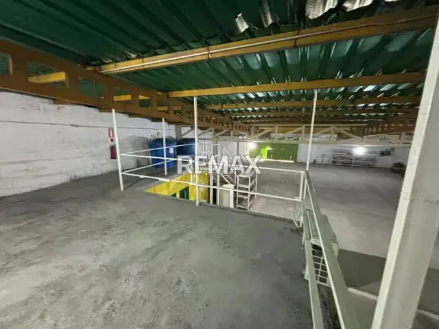 Galpón de 515 m² con Santamaría y Estructura de Hierro – Zona Campo Alegre - 4