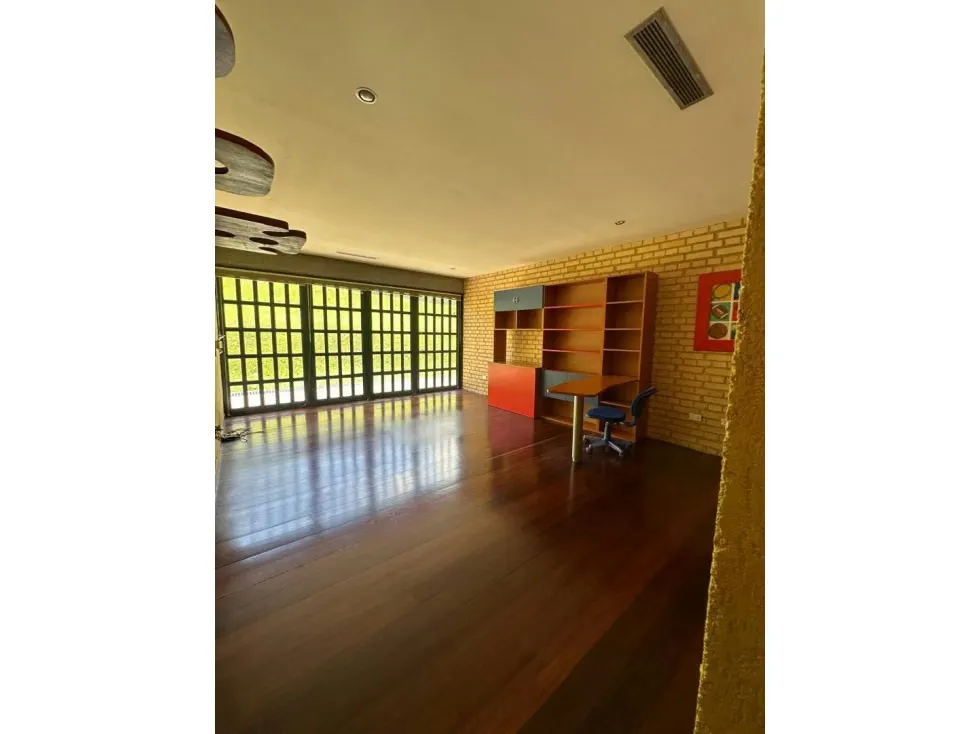 Vendo casa c/ jardines 560m2 Oripoto 3011 - 13