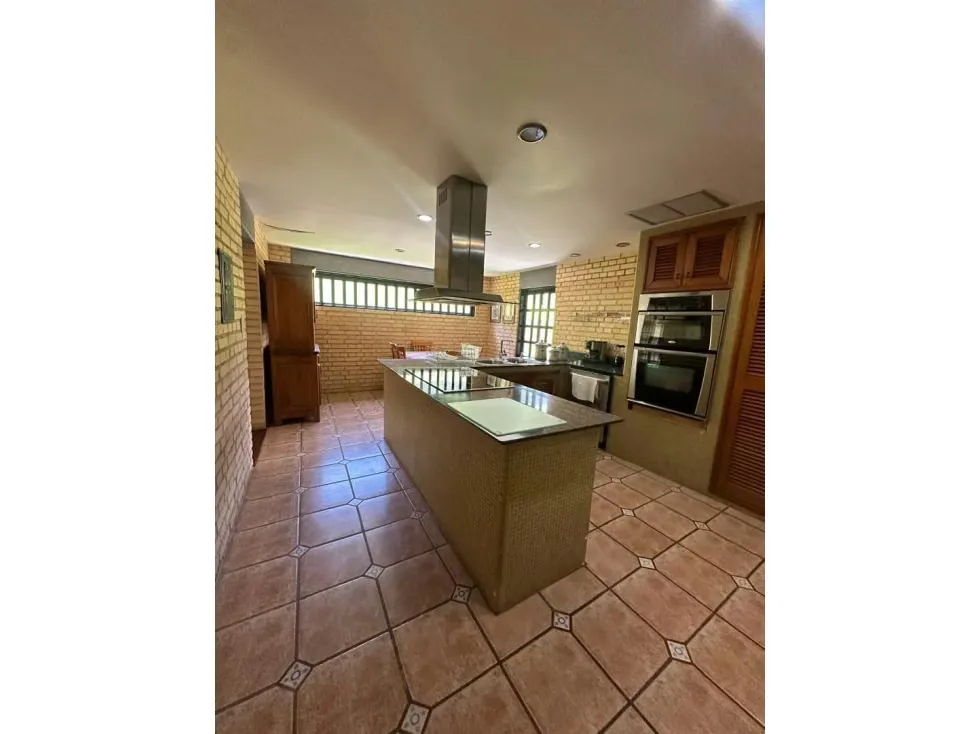 Vendo casa c/ jardines 560m2 Oripoto 3011 - 18