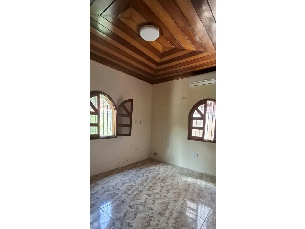 Casa Quinta y Edificio Residencial en Venta Urb. Alta Florida - 575M - 18