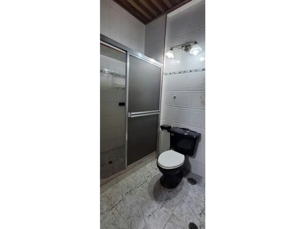 Casa Quinta y Edificio Residencial en Venta Urb. Alta Florida - 575M - 39