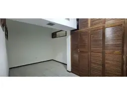 Vista 44