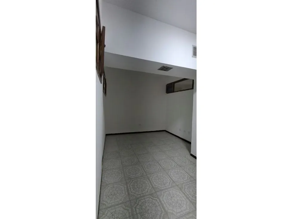 Casa Quinta y Edificio Residencial en Venta Urb. Alta Florida - 575M - 45
