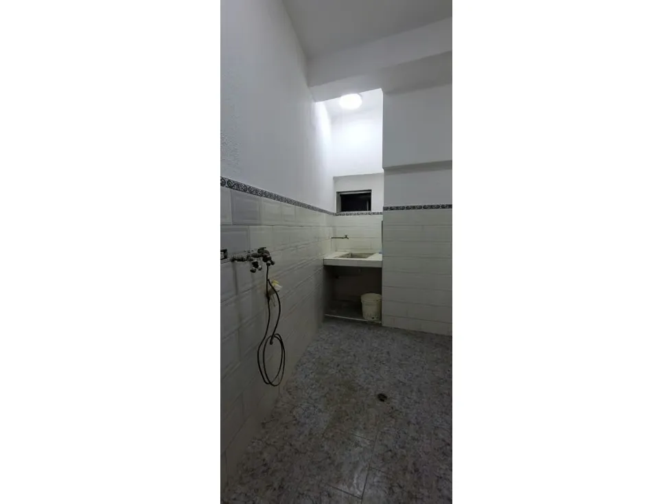 Casa Quinta y Edificio Residencial en Venta Urb. Alta Florida - 575M - 55