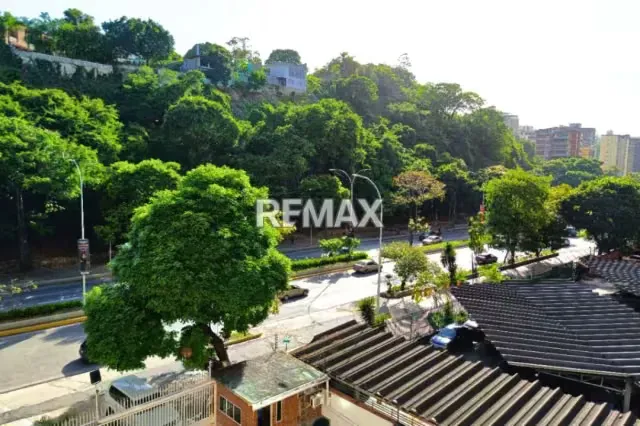Apartamento en Venta Urb El Cafetal, 127MT2,4H,3B,1E. 25-71 - 17
