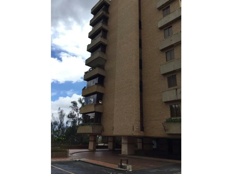 Vendo apartamento 310m2 5h/5b/2p La lagunita 2789