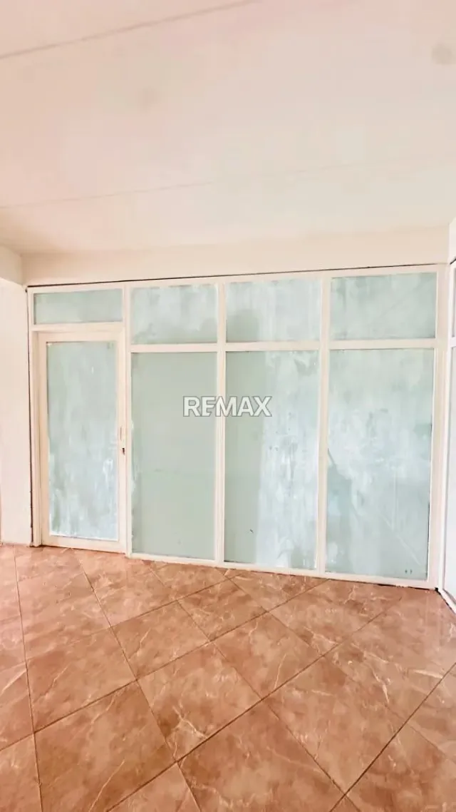 SE VENDE Local Comercial N 10 Ubicación: Tariba Municipio Cardenas - 4