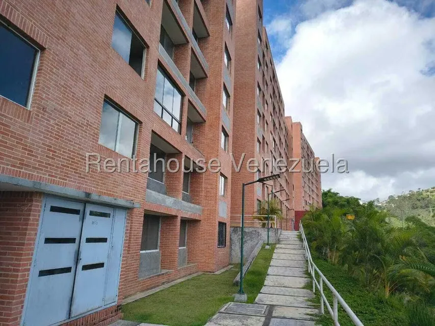 Apartamento (1 Nivel) en Venta en Los Naranjos del Cafetal, Distrito Metropolitano - 2