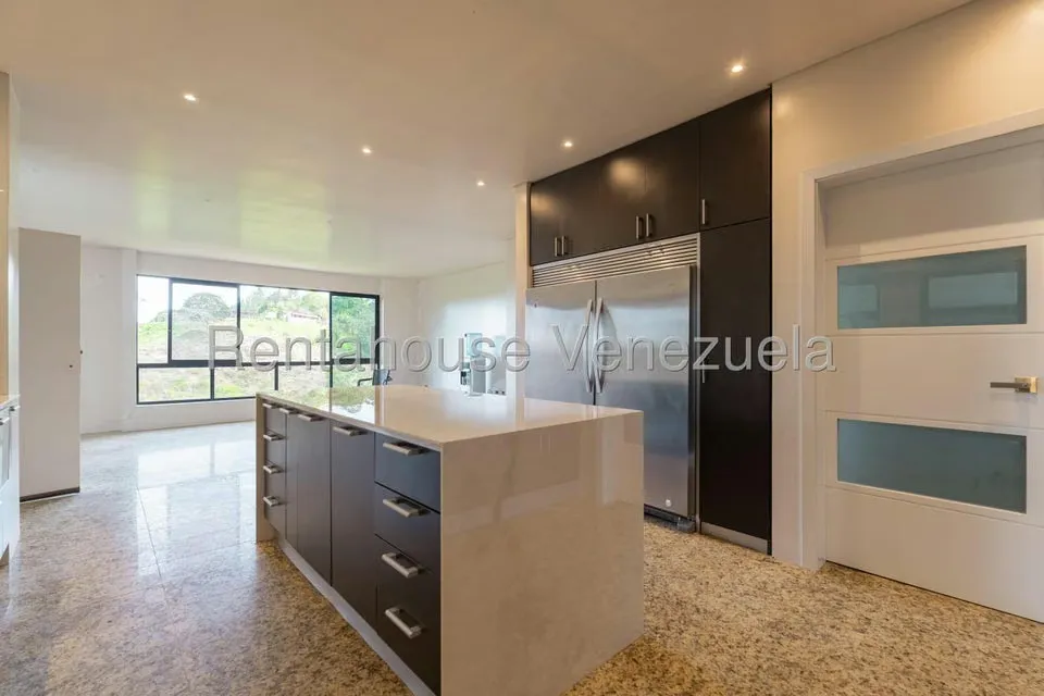 Casa (Multipes Niveles) en Venta en La Lagunita Country Club, Distrito Metropolitano - 32