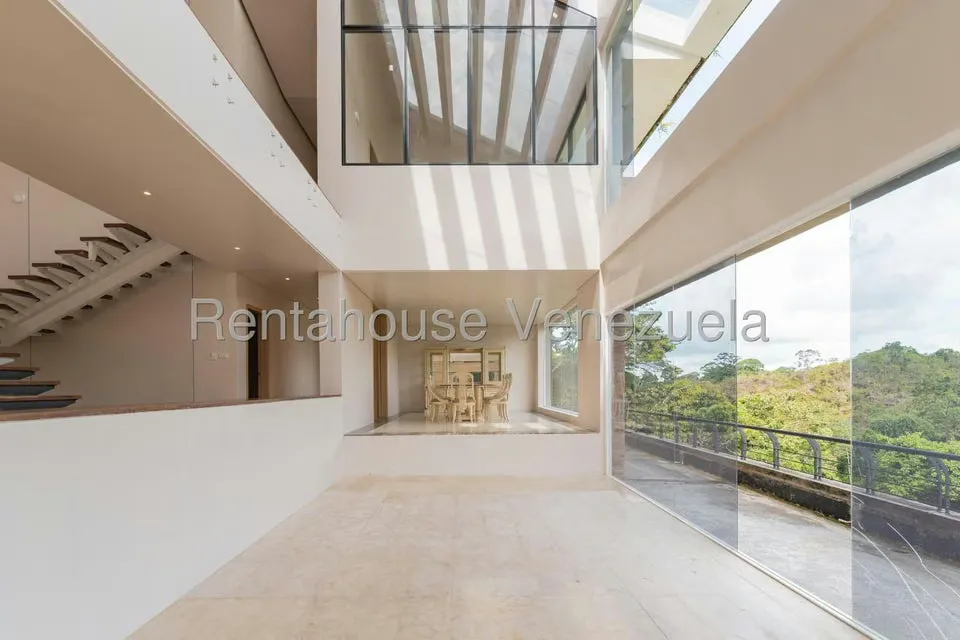 Casa (Multipes Niveles) en Venta en La Lagunita Country Club, Distrito Metropolitano - 38
