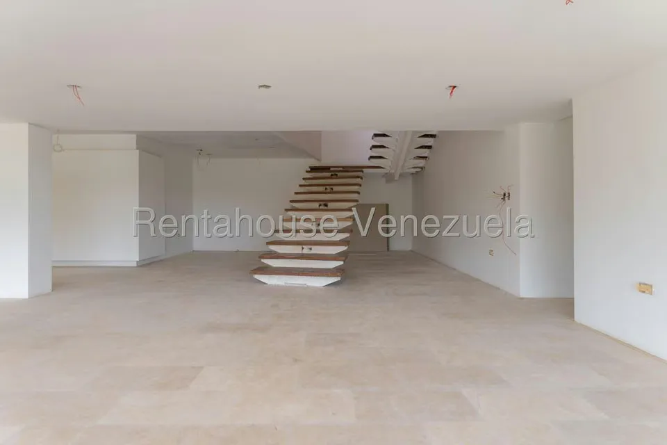 Casa (Multipes Niveles) en Venta en La Lagunita Country Club, Distrito Metropolitano - 48