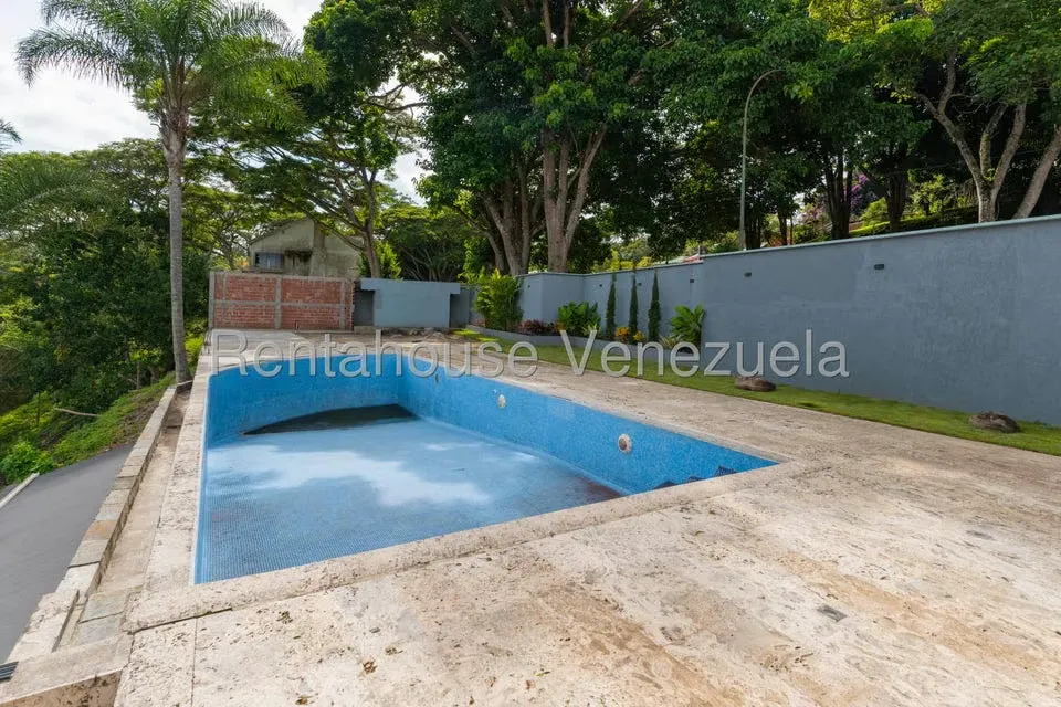 Casa (Multipes Niveles) en Venta en La Lagunita Country Club, Distrito Metropolitano - 51