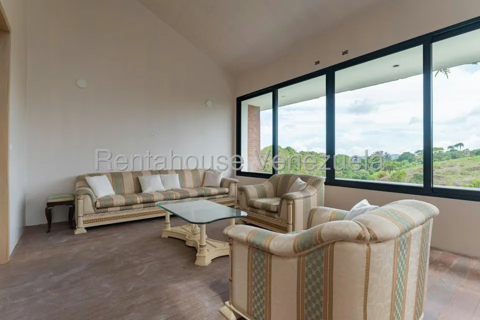 Casa (Multipes Niveles) en Venta en La Lagunita Country Club, Distrito Metropolitano - 56