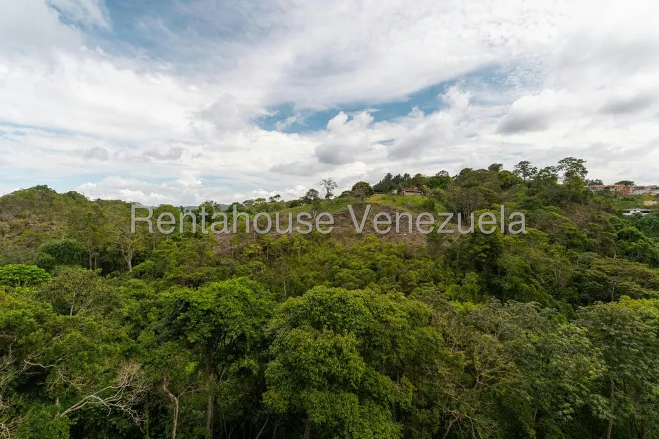 Casa (Multipes Niveles) en Venta en La Lagunita Country Club, Distrito Metropolitano - 9